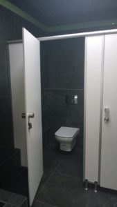 Сантехнические перегородки белые в бц президент