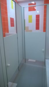 Сантехнические перегородки в детском саду